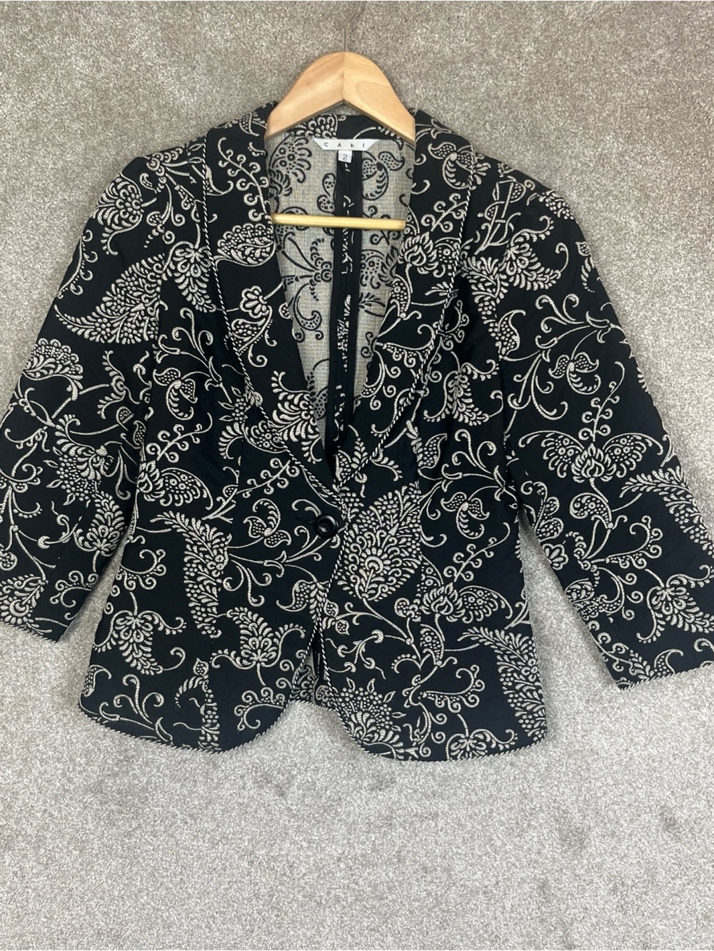 Cabi Jacket Womens 2 Black Floral Embroidered Button Blazer 3/4 Sleeve- 5289